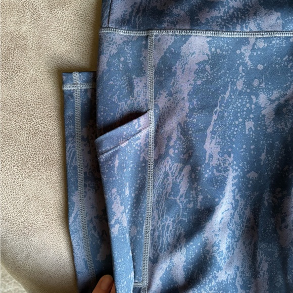 Zyia Active (8/10) Cropped Leggings with Side Pockets - Picture 2 of 5